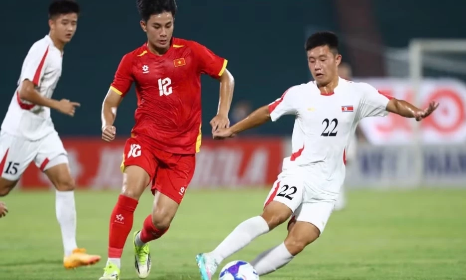 U20 Việt Nam thua U20 Triều Ti&ecirc;n trong ng&agrave;y ra qu&acirc;n