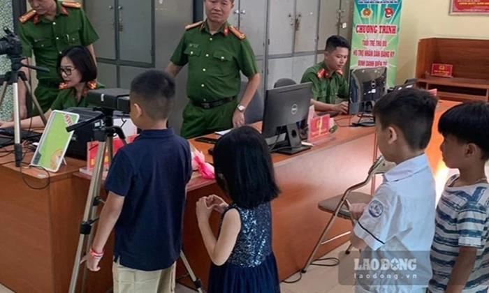 Tr&igrave;nh tự mới cấp thẻ căn cước cho trẻ dưới 14 tuổi thực hiện tại cấp Trung ương