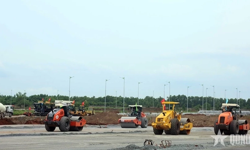 Thi c&ocirc;ng xuy&ecirc;n lễ tại dự &aacute;n Cảng h&agrave;ng kh&ocirc;ng quốc tế Long Th&agrave;nh