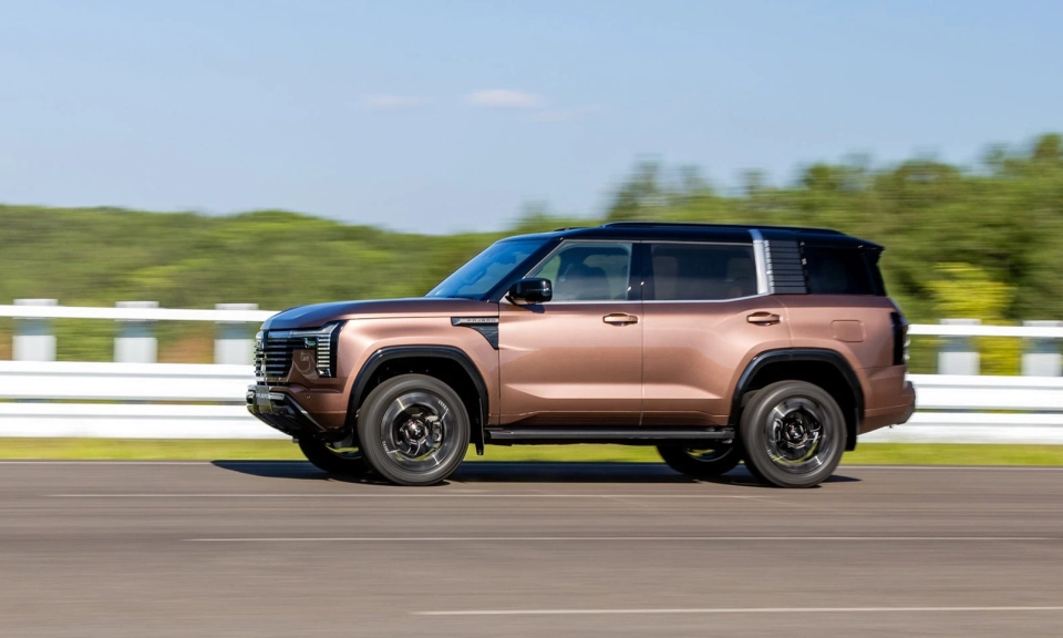 Mitsubishi Pajero t&aacute;i xuất sau gần 20 năm