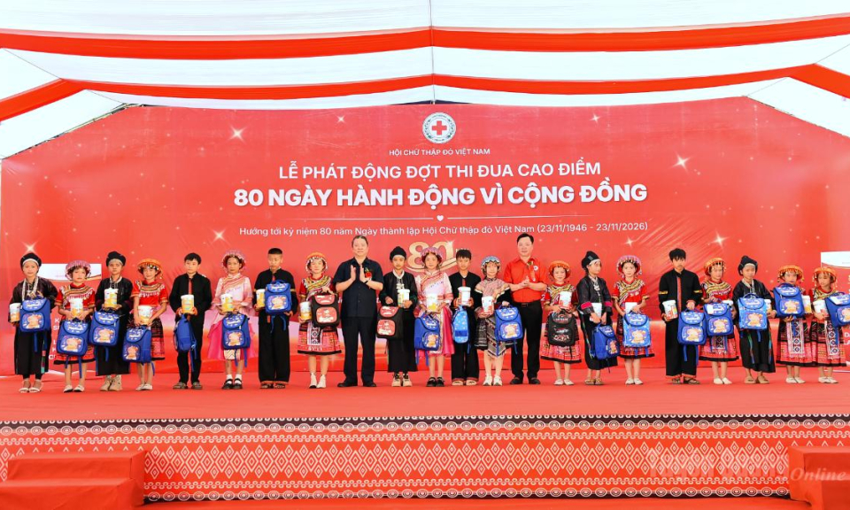Ph&aacute;t động đợt thi đua cao điểm &ldquo;80 ng&agrave;y h&agrave;nh động v&igrave; cộng đồng&rdquo;