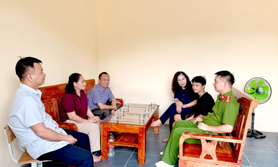 Từ những "Nhịp cầu nh&acirc;n &aacute;i" đến những đổi thay