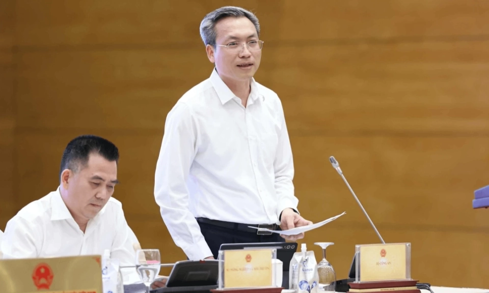 8/12 cơ sở dữ liệu quốc gia đồng bộ với Trung t&acirc;m Cơ sở dữ liệu quốc gia