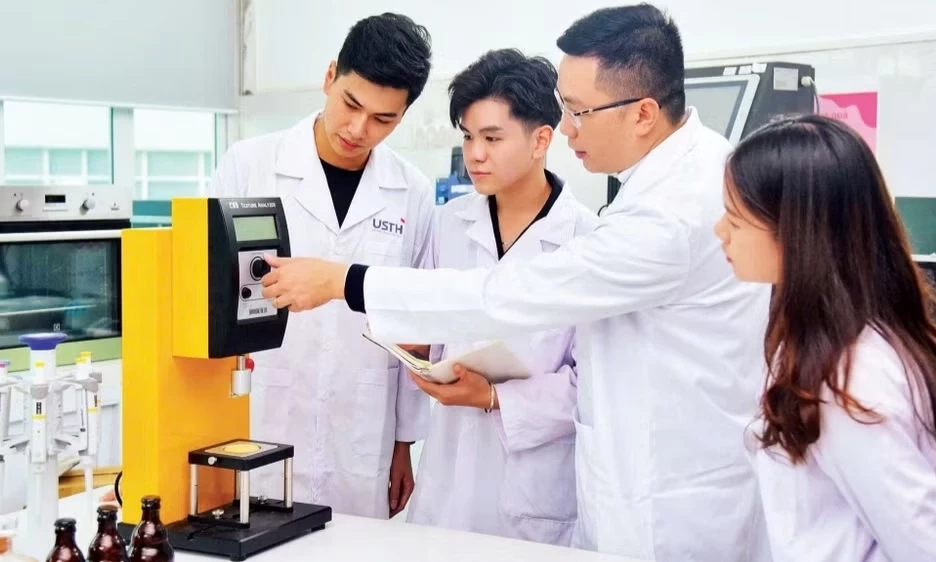 Đ&agrave;o tạo nh&acirc;n lực b&aacute;n dẫn bắt kịp nhu cầu thị trường