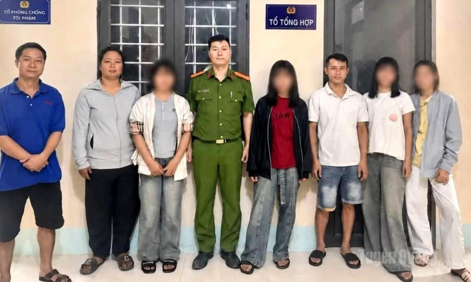 Kịp thời ngăn 4 thiếu nữ c&oacute; dấu hiệu bị dụ dỗ đi l&agrave;m thu&ecirc;