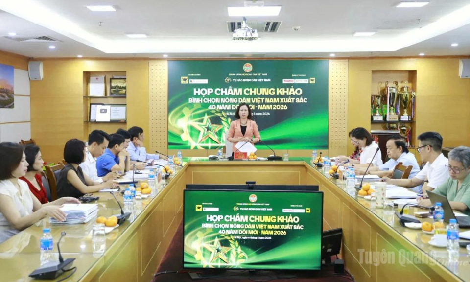 Tuy&ecirc;n Quang c&oacute; 3 n&ocirc;ng d&acirc;n được vinh danh &ldquo;N&ocirc;ng d&acirc;n Việt Nam xuất sắc 40 năm đổi mới&rdquo;