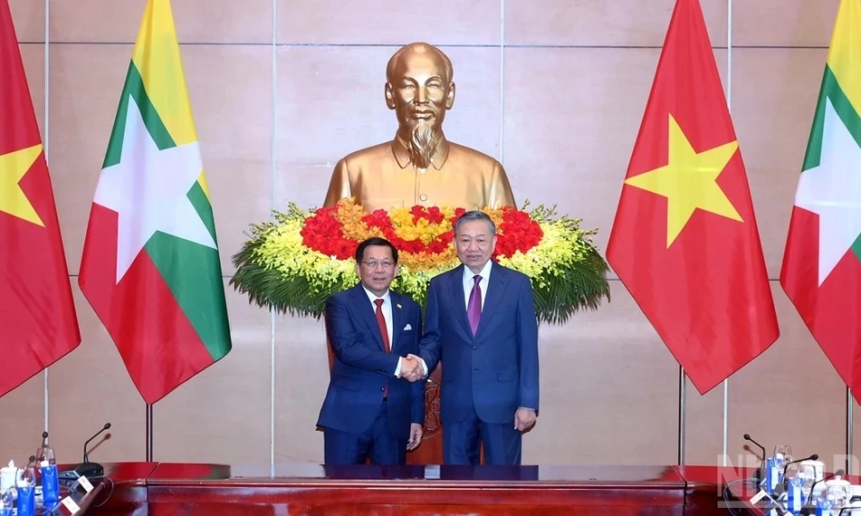 [Ảnh] Tổng B&iacute; thư, Chủ tịch nước T&ocirc; L&acirc;m hội đ&agrave;m với Tổng thống Myanmar Min Aung Hlaing