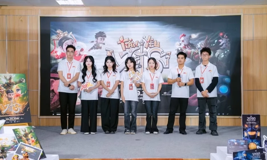 Doanh nghiệp &ldquo;chốt deal&rdquo; sinh vi&ecirc;n ngay tại lễ bảo vệ