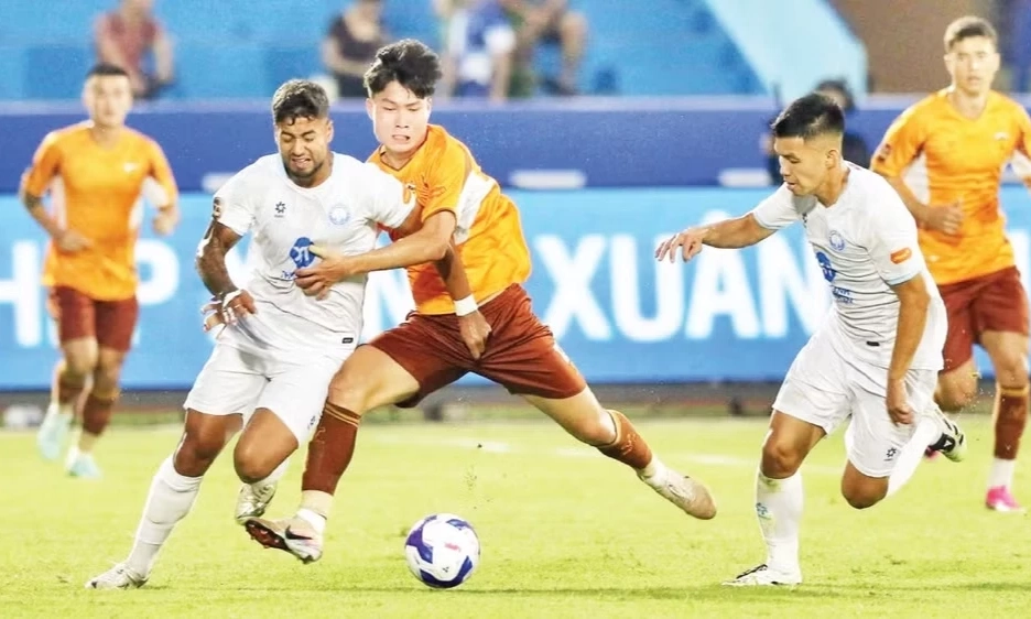 V&ograve;ng 1 V.League 2026/2027: Th&eacute;p Xanh Nam Định tạm dẫn đầu