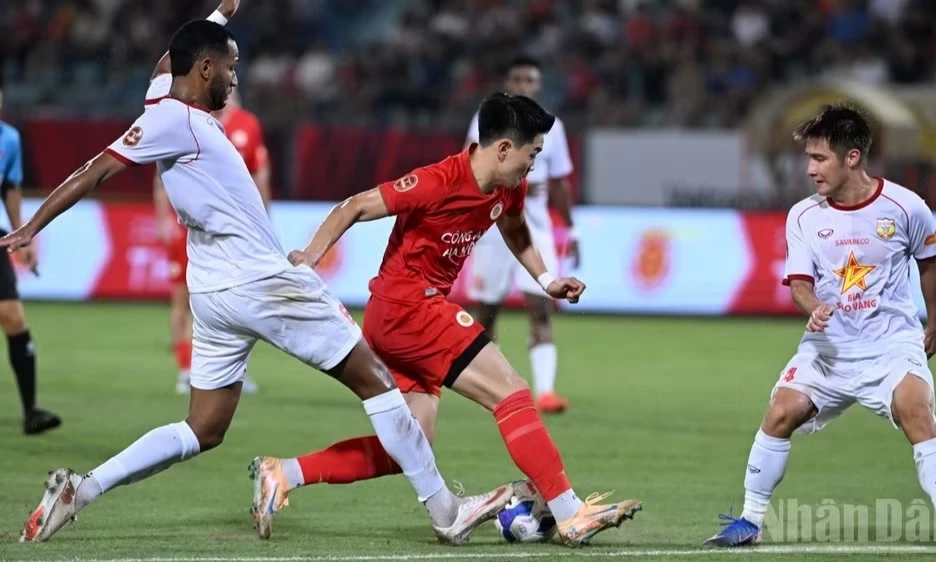 V&ograve;ng mở m&agrave;n V.League 2026/2027: C&aacute;c ứng vi&ecirc;n v&ocirc; địch c&ugrave;ng thắng trận ra qu&acirc;n