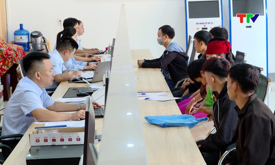 N&acirc;ng cao chất lượng nh&acirc;n lực số, hạ tầng số.