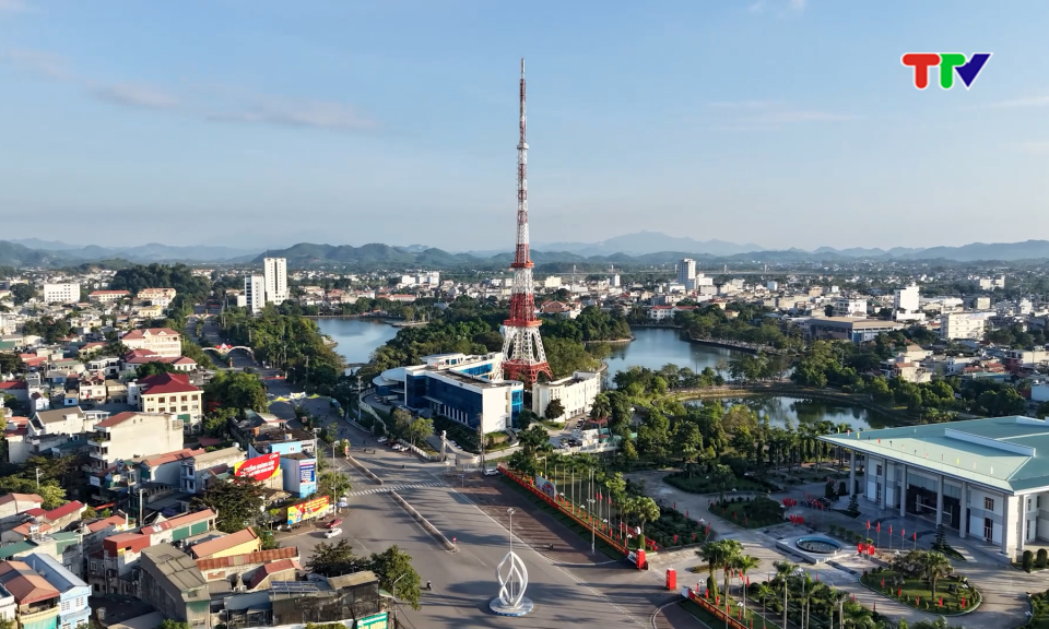 B&aacute;o v&agrave; ph&aacute;t thanh, truyền h&igrave;nh chuyển đổi số để đưa c&aacute;nh s&oacute;ng bay xa.