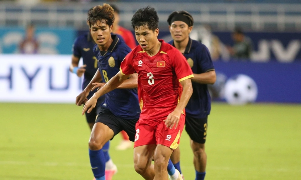Th&ecirc;m cầu thủ ở tuyển Việt Nam lỡ hẹn FIFA ASEAN Cup 2026