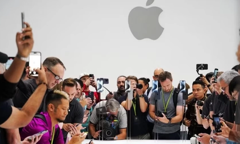 Apple chi 250 triệu USD xoa dịu kh&aacute;ch h&agrave;ng sau c&aacute;o buộc thổi phồng về c&aacute;c t&iacute;nh năng th&ocirc;ng minh tr&ecirc;n Siri