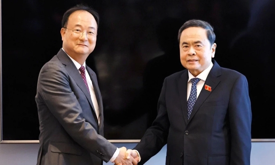 [Ảnh] Chủ tịch Quốc hội Trần Thanh Mẫn tiếp l&atilde;nh đạo một số tập đo&agrave;n của H&agrave;n Quốc