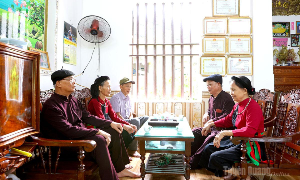 Ch&iacute;nh s&aacute;ch cho người c&oacute; uy t&iacute;n
