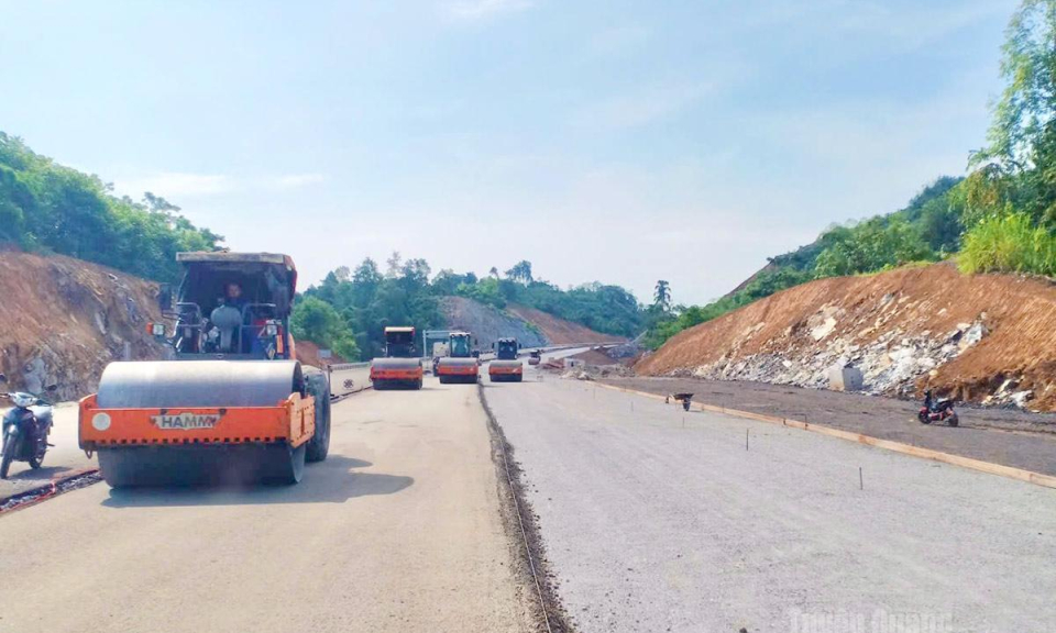 Cao tốc Tuy&ecirc;n Quang - H&agrave; Giang: Tăng tốc ho&agrave;n thiện 4 l&agrave;n xe