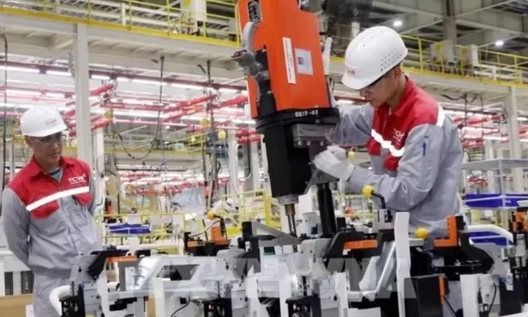 Việt Nam l&agrave; điểm đến h&agrave;ng đầu ASEAN đối với doanh nghiệp ch&acirc;u &Acirc;u