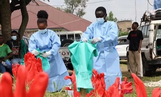 Dịch Ebola: WHO cảnh b&aacute;o thiếu 5.000 nh&acirc;n vi&ecirc;n y tế để ứng ph&oacute; với dịch tại Cộng h&ograve;a D&acirc;n chủ Congo
