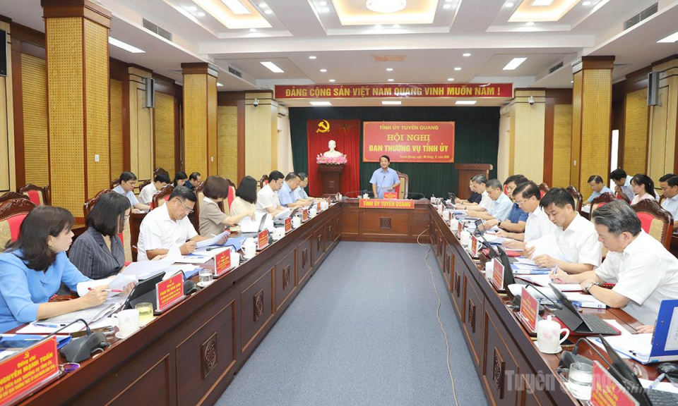 Quyết t&acirc;m ch&iacute;nh trị cao nhất thực hiện c&aacute;c chỉ ti&ecirc;u kế hoạch năm 2026