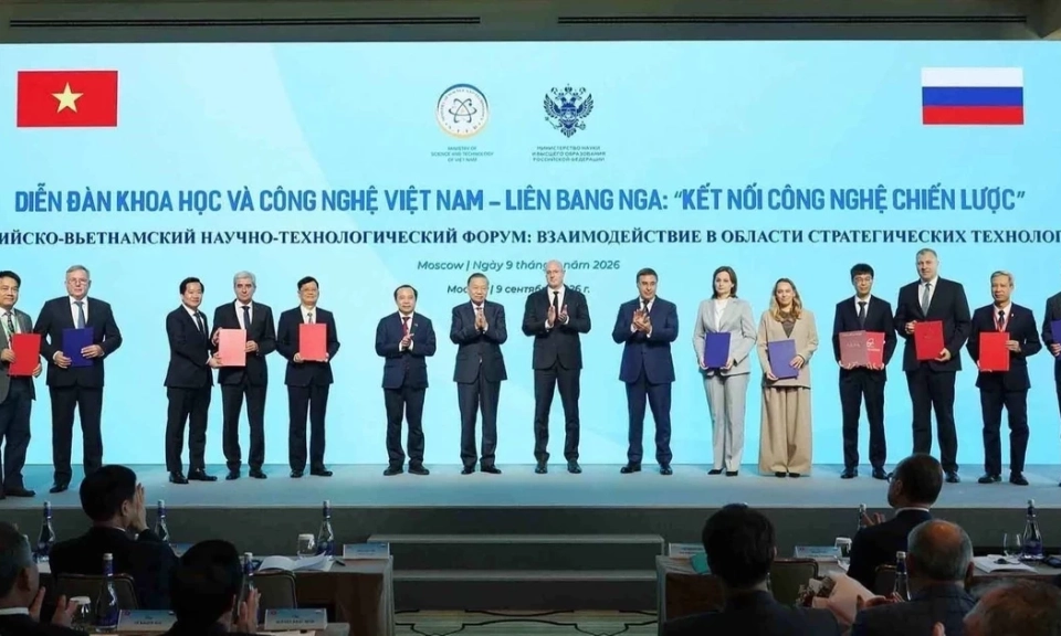 [Ảnh] Tổng B&iacute; thư, Chủ tịch nước T&ocirc; L&acirc;m dự Diễn đ&agrave;n Khoa học v&agrave; C&ocirc;ng nghệ Việt Nam-Li&ecirc;n bang Nga
