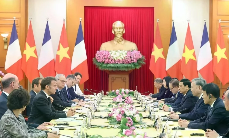 Tiếp th&ecirc;m động lực mạnh mẽ cho quan hệ Đối t&aacute;c chiến lược to&agrave;n diện Việt Nam-Ph&aacute;p