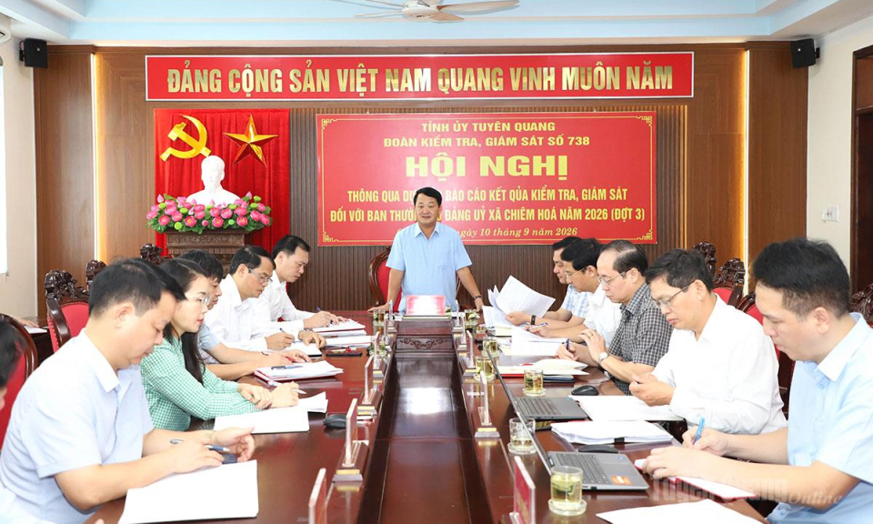 Th&ocirc;ng qua dự thảo b&aacute;o c&aacute;o kết quả kiểm tra, gi&aacute;m s&aacute;t đối với Ban Thường vụ Đảng ủy x&atilde; Chi&ecirc;m H&oacute;a