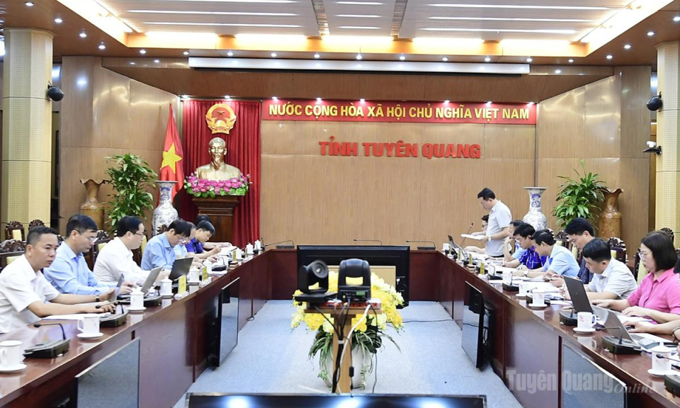 Th&aacute;o gỡ kh&oacute; khăn, vướng mắc, đẩy nhanh tiến độ x&acirc;y dựng c&aacute;c c&ocirc;ng tr&igrave;nh thủy lợi