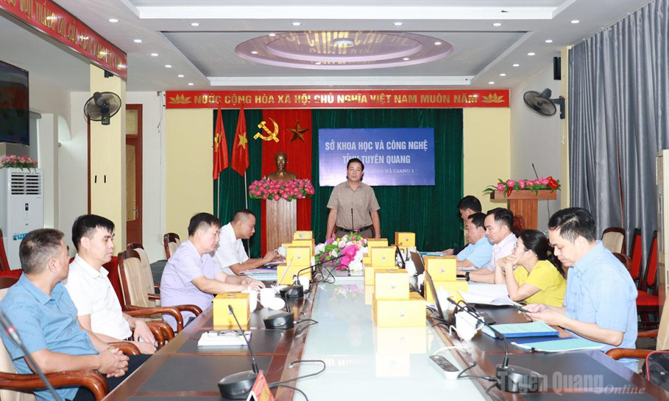 Ứng dụng c&ocirc;ng nghệ n&acirc;ng cao chất lượng v&agrave; ph&aacute;t triển Chỉ dẫn địa l&yacute; mật ong Bạc h&agrave; &ldquo;M&egrave;o Vạc&rdquo;