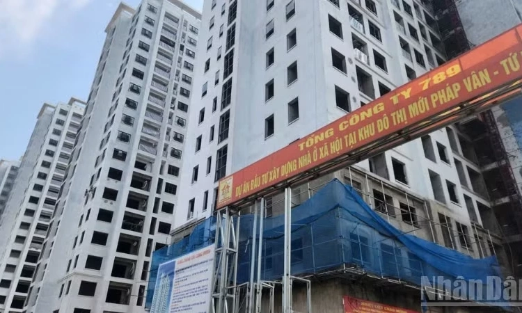 Minh bạch quỹ nh&agrave; ở x&atilde; hội, th&aacute;o gỡ điểm nghẽn trong sử dụng nh&agrave; ở c&ocirc;ng tại H&agrave; Nội
