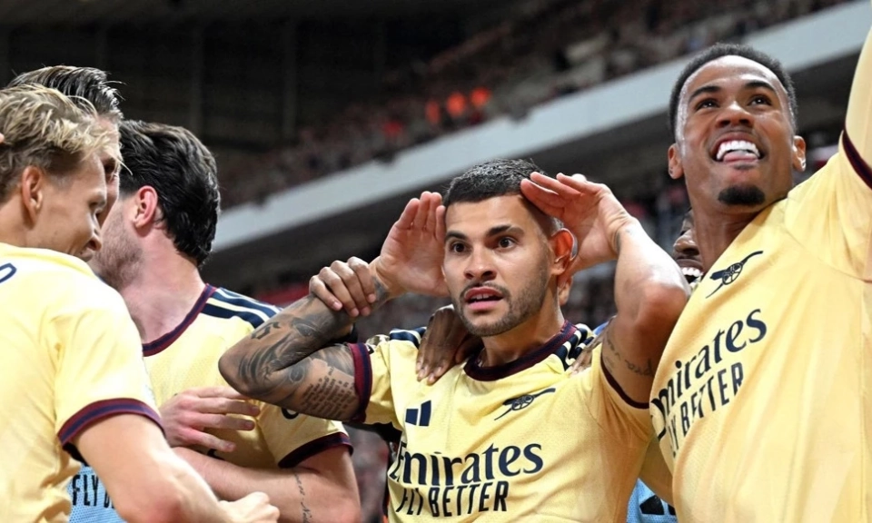 Arsenal thắng đầy bản lĩnh tr&ecirc;n s&acirc;n Sunderland