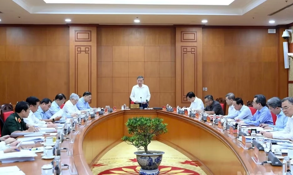 Khuyến kh&iacute;ch đảng vi&ecirc;n c&oacute; năng lực đi đầu trong đổi mới c&ocirc;ng nghệ, x&acirc;y dựng thương hiệu Việt