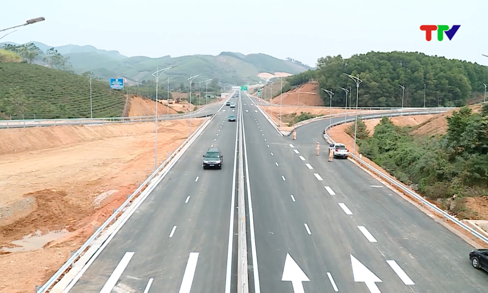 Đổi mới &ndash; h&agrave;nh tr&igrave;nh kiến tạo tương lai.