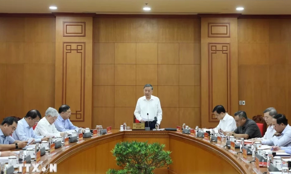 Ho&agrave;n thiện quy định về đảng vi&ecirc;n l&agrave;m kinh tế tư nh&acirc;n