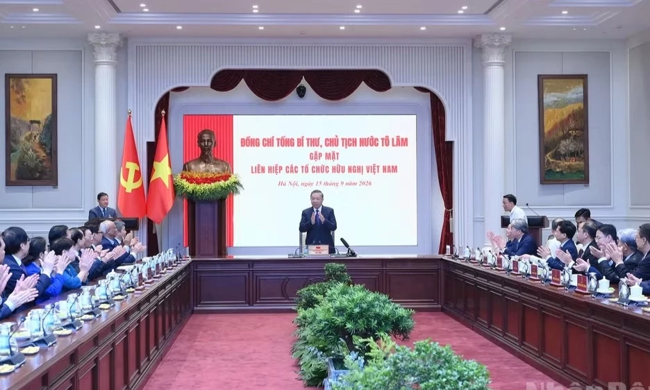 Ph&aacute;t huy mạnh mẽ vai tr&ograve; lực lượng n&ograve;ng cốt, chuy&ecirc;n tr&aacute;ch của trụ cột đối ngoại nh&acirc;n d&acirc;n
