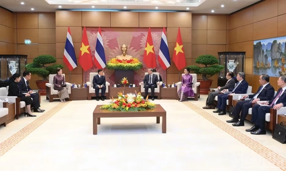 Tổng B&iacute; thư, Chủ tịch nước T&ocirc; L&acirc;m hội đ&agrave;m với Nh&agrave; vua Th&aacute;i Lan