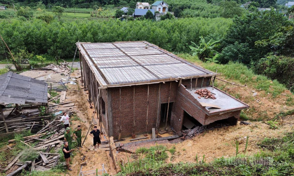 36 x&atilde;, phường b&aacute;o động lũ qu&eacute;t, sạt lở đất, đ&aacute; cấp nguy hiểm