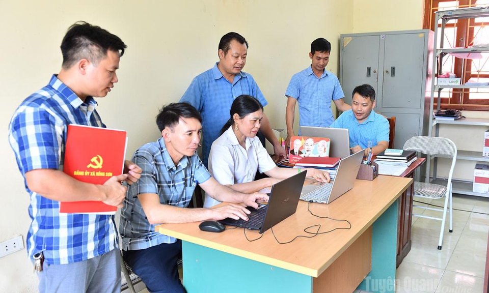 Giữ vững trận địa tư tưởng mới - B&agrave;i cuối: X&acirc;y dựng hệ sinh th&aacute;i th&ocirc;ng tin ch&iacute;nh thống, t&iacute;ch cực, nh&acirc;n văn