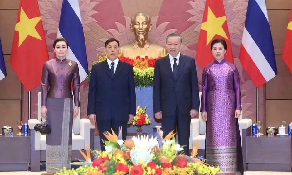 Nh&agrave; vua Th&aacute;i Lan v&agrave; Ho&agrave;ng hậu kết th&uacute;c tốt đẹp chuyến thăm cấp Nh&agrave; nước đến Việt Nam