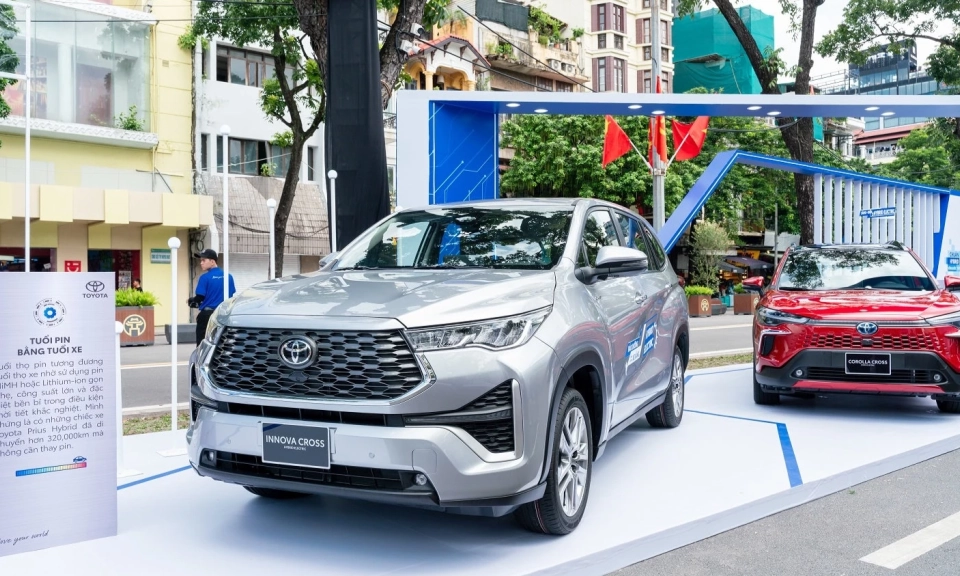 Xe hybrid tự sạc đứng ở đ&acirc;u trong b&agrave;i to&aacute;n ph&aacute;t thải v&agrave; chi ph&iacute; nhi&ecirc;n liệu?