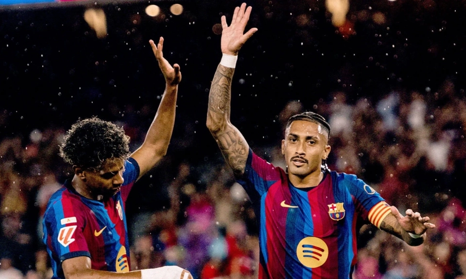 Raphinha nhảy m&uacute;a c&ugrave;ng Yamal, Barca &lsquo;nổ&rsquo; 7 b&agrave;n thắng trước Racing
