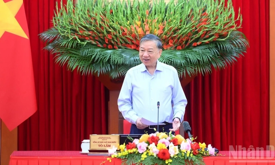 [Ảnh] Tổng B&iacute; thư, Chủ tịch nước T&ocirc; L&acirc;m l&agrave;m việc với Ban Chỉ đạo Tổng kết 100 năm Đảng l&atilde;nh đạo c&aacute;ch mạng Việt Nam