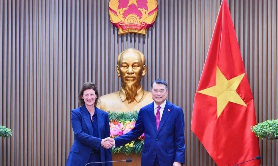 Th&uacute;c đẩy thị trường chứng kho&aacute;n Việt Nam ph&aacute;t triển minh bạch, hiệu quả, tiệm cận chuẩn mực quốc tế