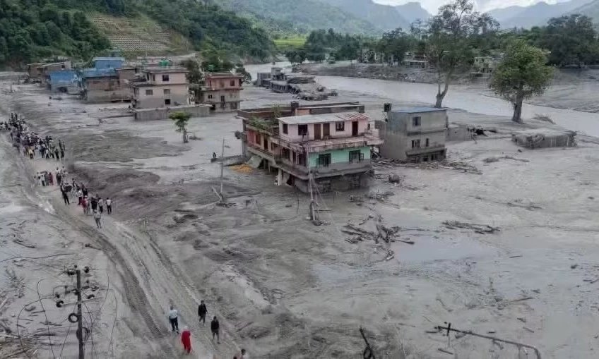 Biến đổi kh&iacute; hậu g&oacute;p phần g&acirc;y ra thảm họa ở Nepal