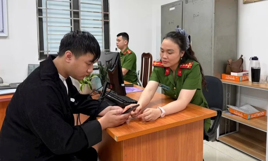 Chuẩn h&oacute;a, li&ecirc;n th&ocirc;ng dữ liệu quốc gia