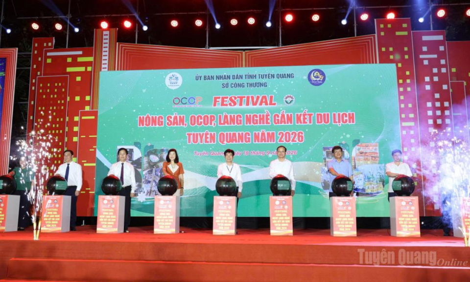 Khai mạc Festival n&ocirc;ng sản, OCOP, l&agrave;ng nghề gắn kết du lịch