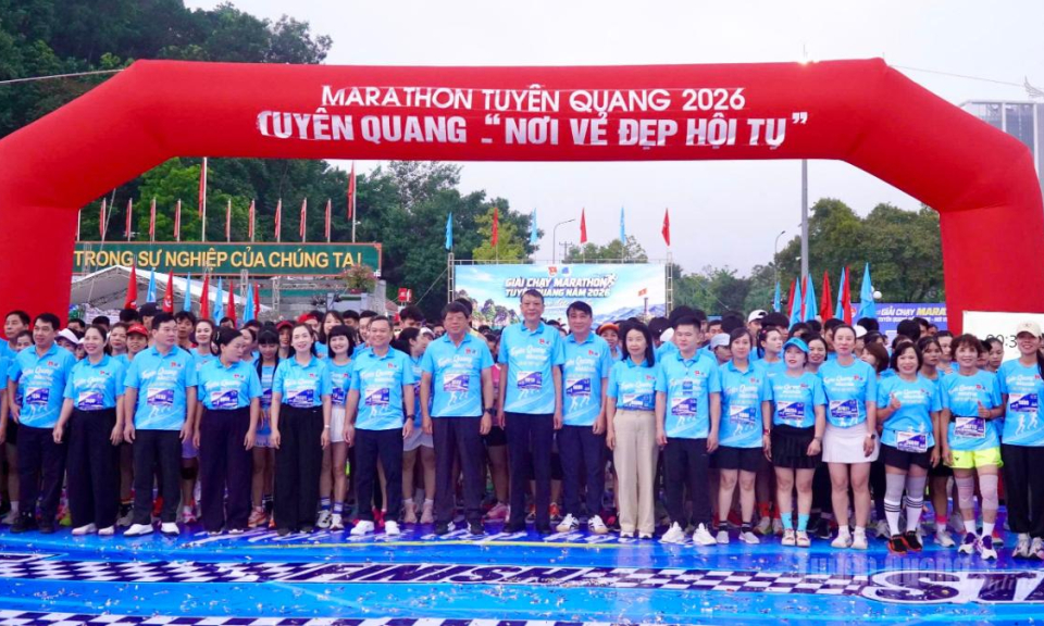 Gần 1.000 vận động vi&ecirc;n tham gia Giải chạy Marathon &ldquo;Tuy&ecirc;n Quang - Nơi vẻ đẹp hội tụ&rdquo; năm 2026
