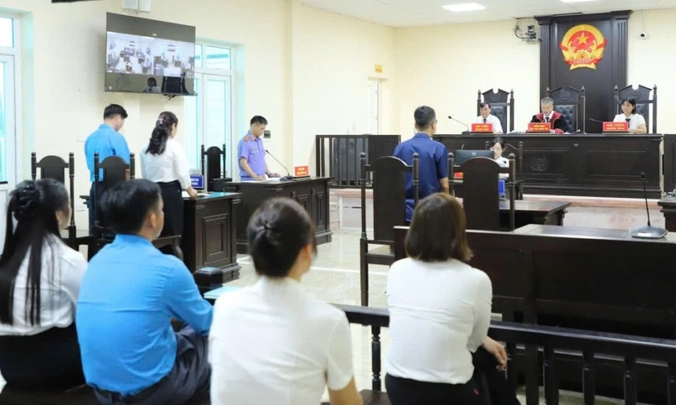 Kh&ocirc;ng để nợ BHXH ảnh hưởng đến quyền lợi người lao động
