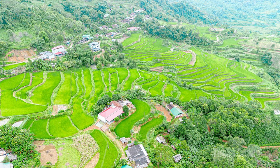 Chuyện xuất khẩu lao động ở P&aacute;c Khoang