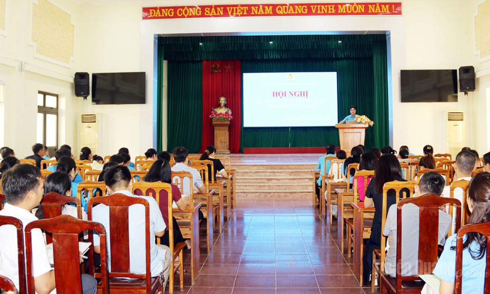 Tập huấn nghiệp vụ c&ocirc;ng t&aacute;c c&ocirc;ng đo&agrave;n